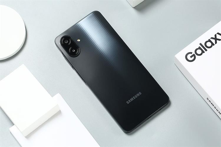 Điện thoại Samsung Galaxy A07 4GB/128GB SM.A075FZGGXXV Chính Hãng - Đen